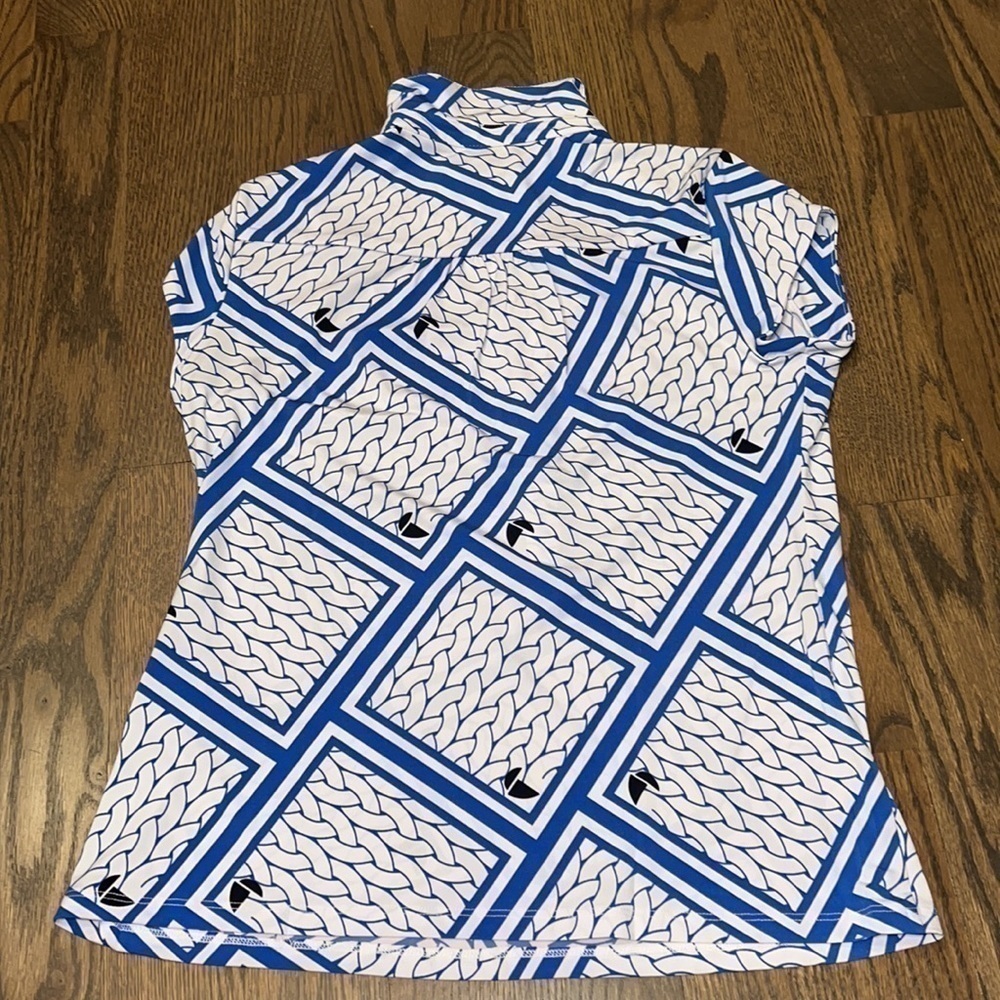 NWT Charter Club silky white and blue button up blouse cap sleeves size medium - Picture 6 of 6